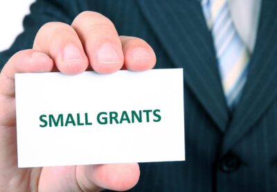 Конкурс малых грантов для проведения мониторинга качества и удовлетворённости услуг силами сообществ.