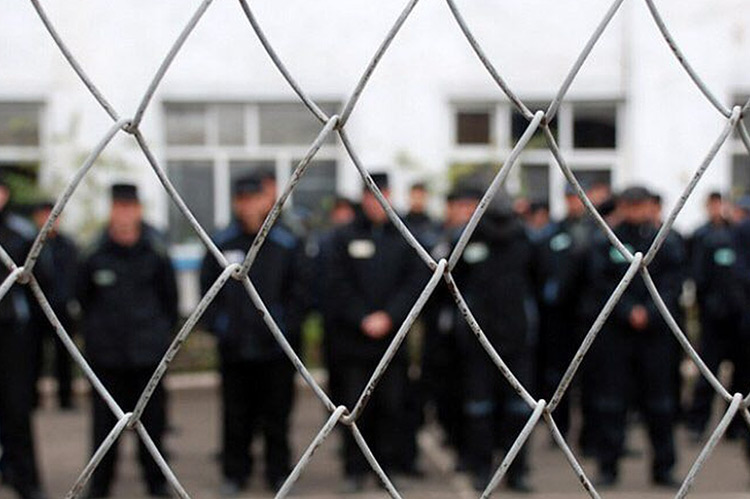 В Узбекистане призывают декриминализировать статью за «мужеложство»